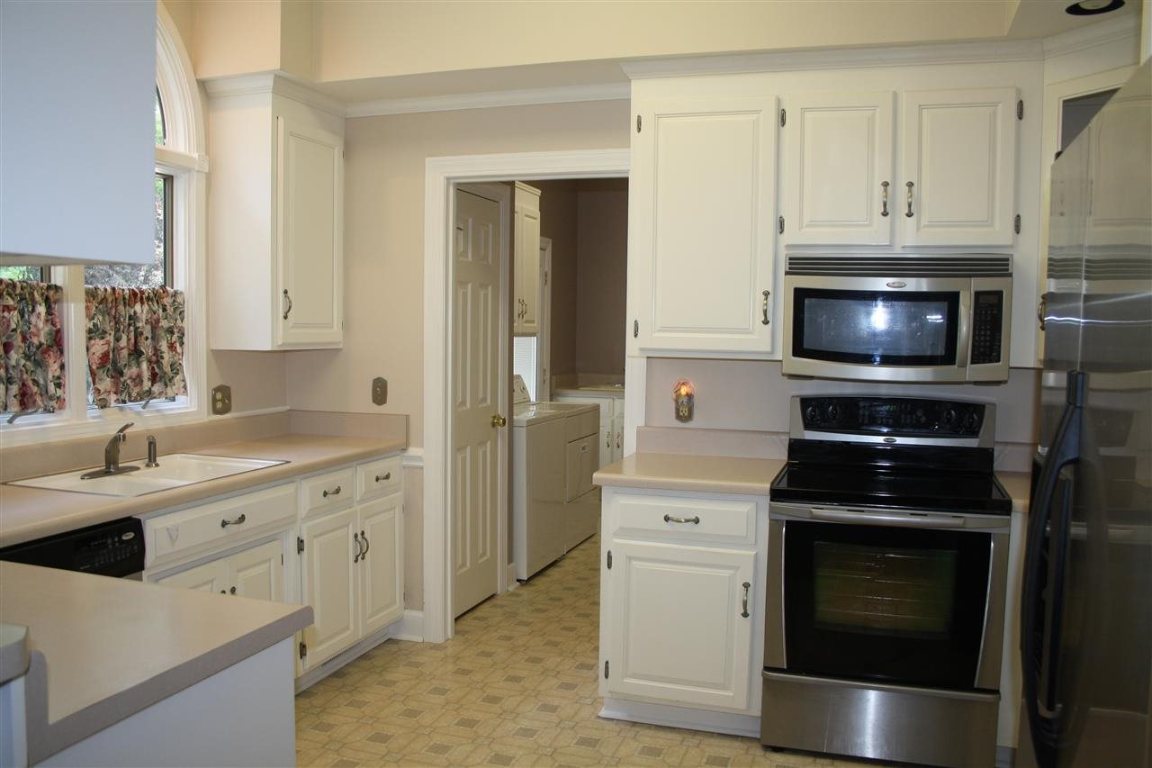 15052 Beacon Ridge Drive Seneca, SC 29678 - Photo 9 of 28 Gallery Image 9