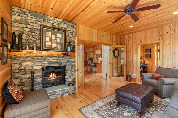 $1,699,000 | 11527 Milinda Shores Road, Crosslake, MN 56442