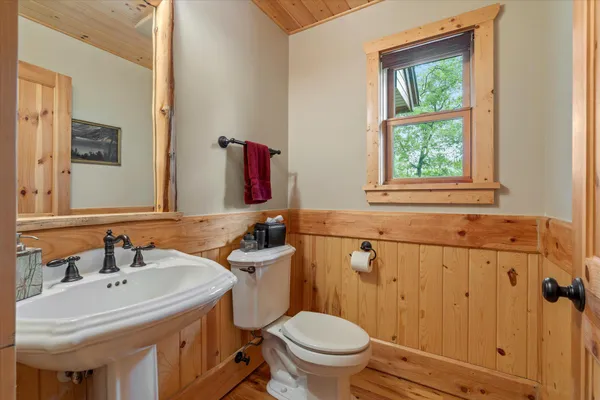 $1,699,000 | 11527 Milinda Shores Road, Crosslake, MN 56442