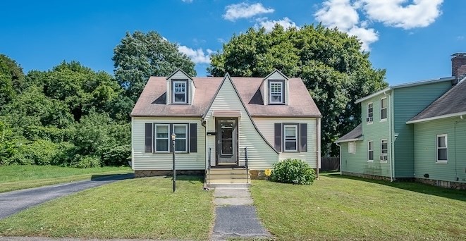 4 Grammont Road Worcester, MA 01607 - Photo 1 of 29 Gallery Image 1