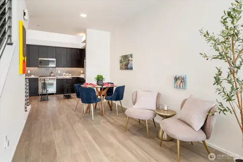 $749,999 | 551 28th Avenue, Seattle, WA 98122