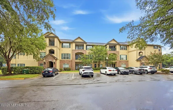 $169,000 | 7800 Point Meadows Drive, Unit 231, Jacksonville, FL 32256