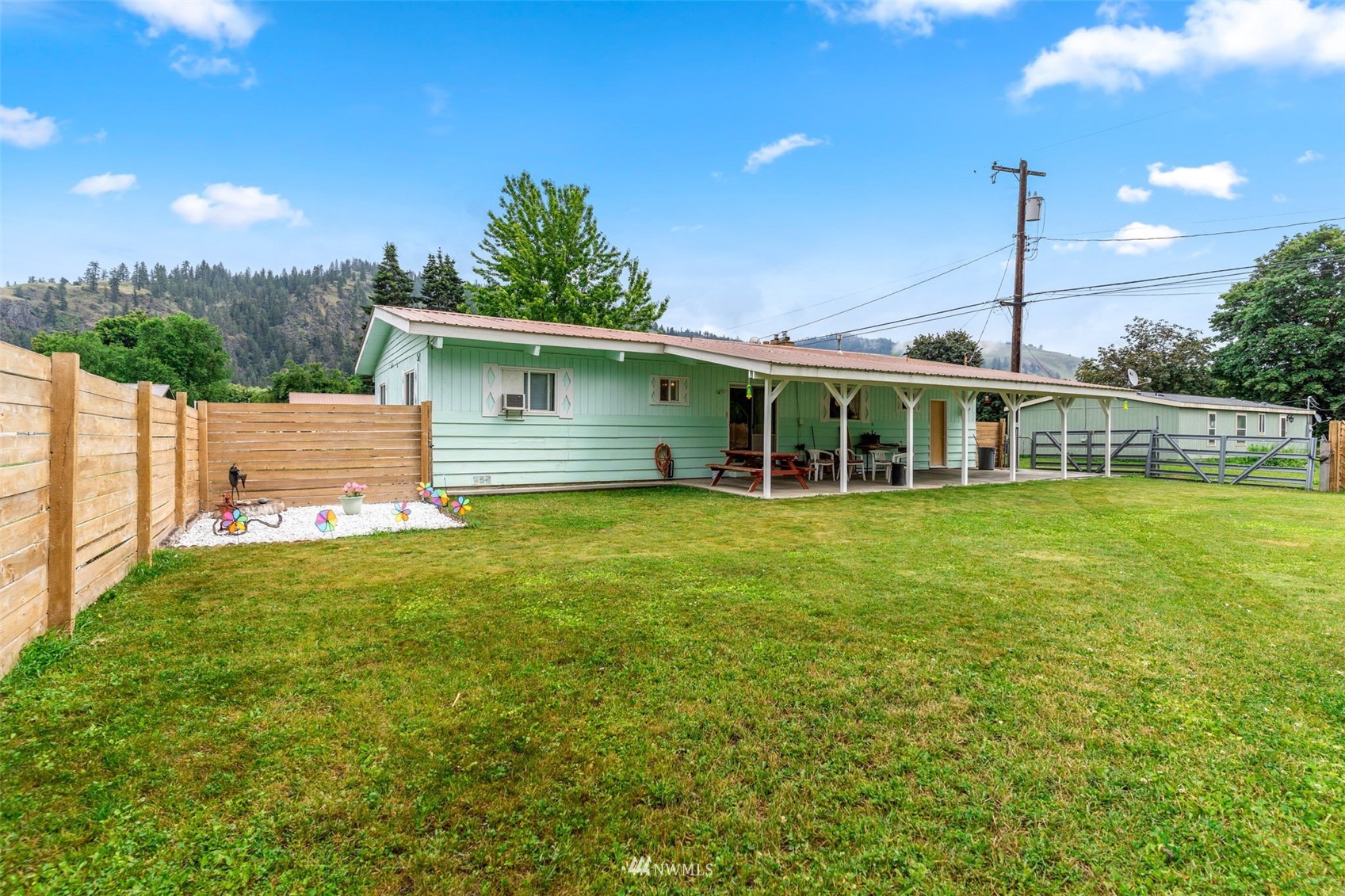 355 West 7th Avenue Kettle Falls, WA 99141 - Photo 23 of 28