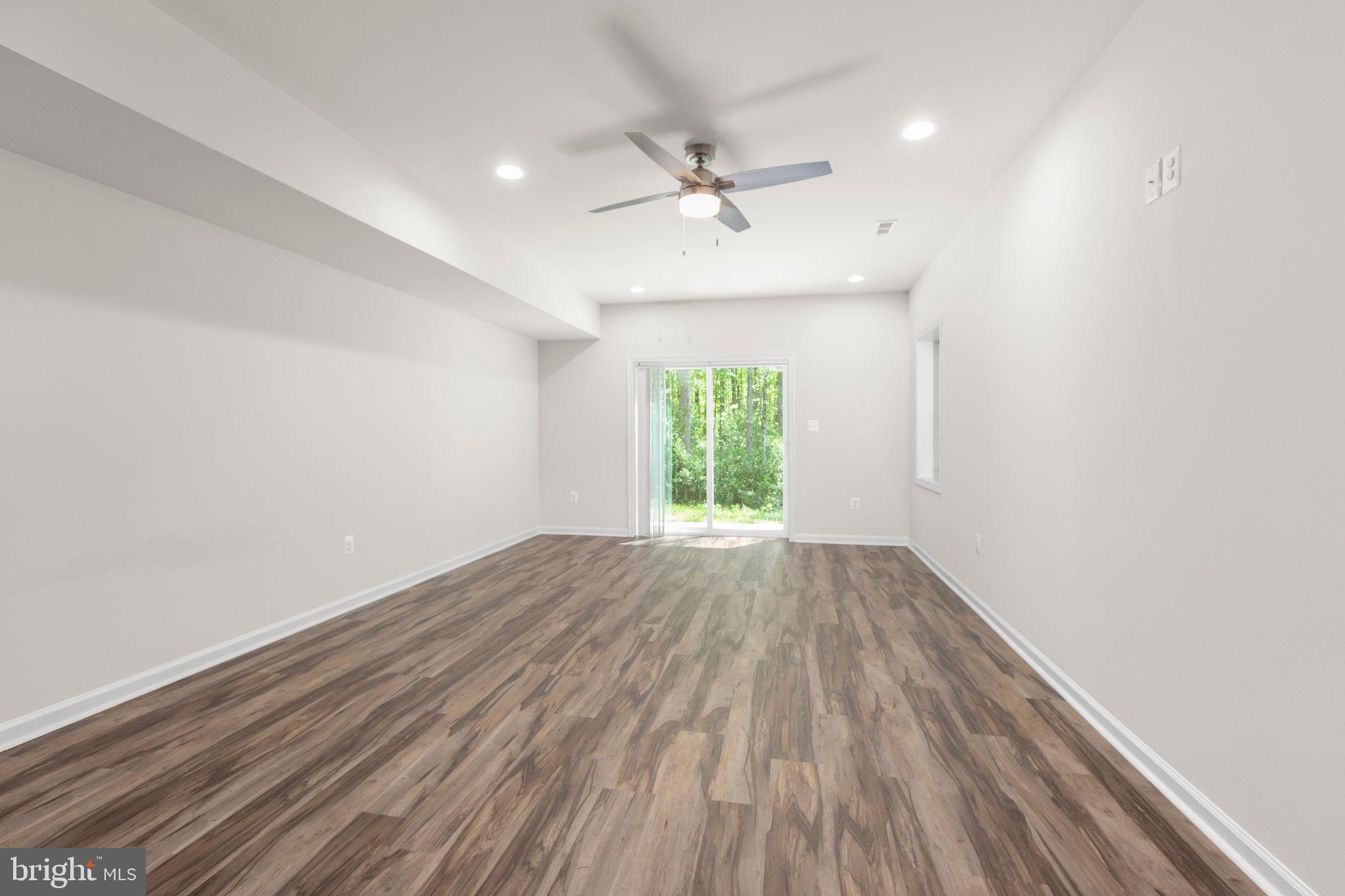 4331 French Acors Road Spotsylvania, VA 22551 - Photo 34 of 41 Bright and airy space with natural light.
