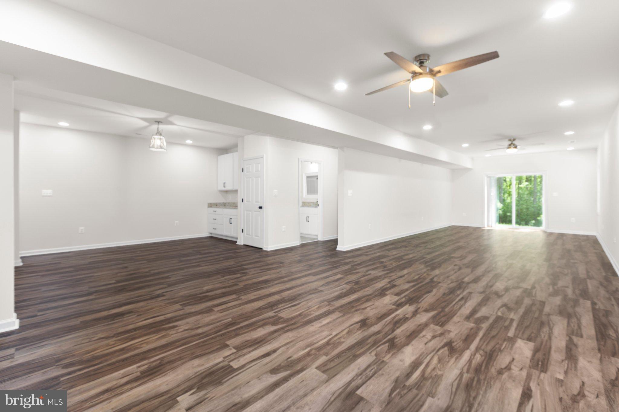 4331 French Acors Road Spotsylvania, VA 22551 - Photo 36 of 41 Spacious, modern living area with natural light.