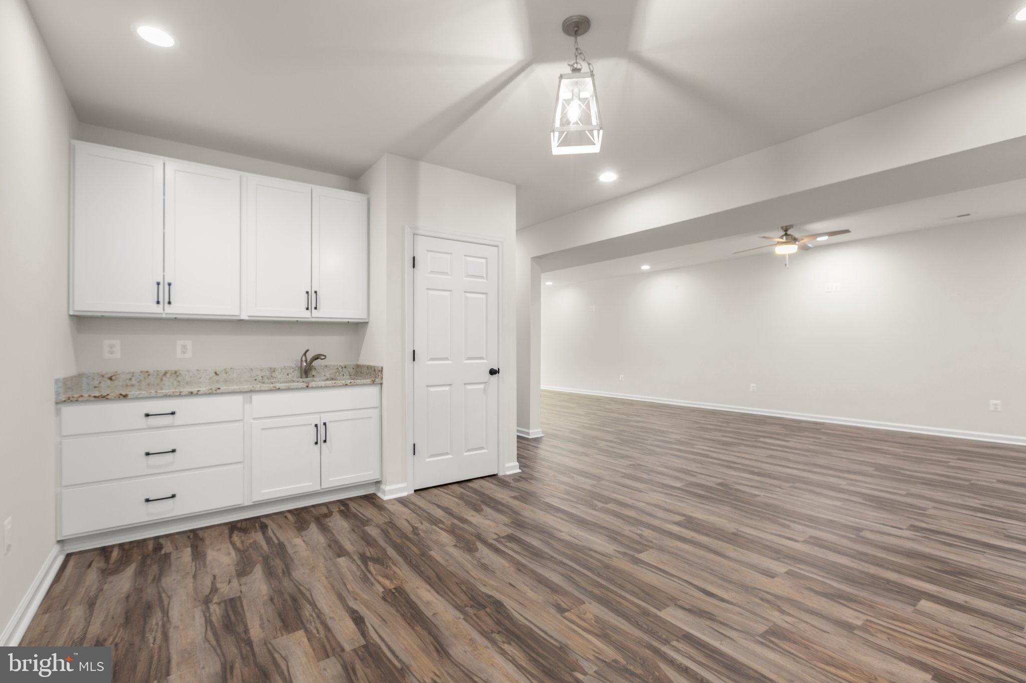 4331 French Acors Road Spotsylvania, VA 22551 - Photo 38 of 41 Spacious, modern living area with elegance.