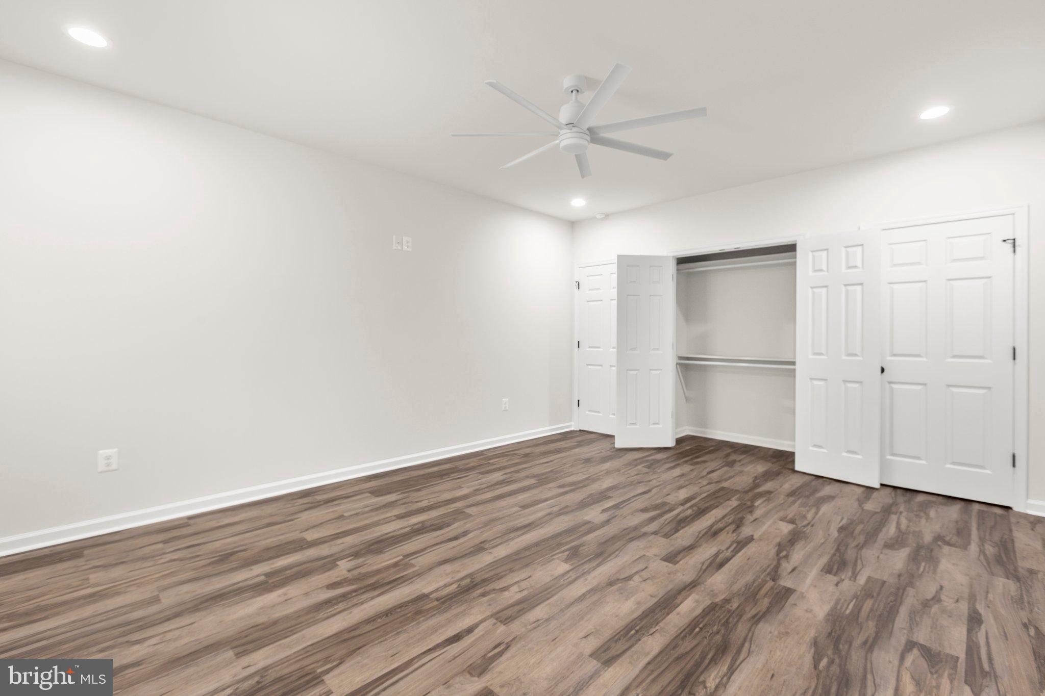 4331 French Acors Road Spotsylvania, VA 22551 - Photo 41 of 41 Spacious, modern room with natural light.