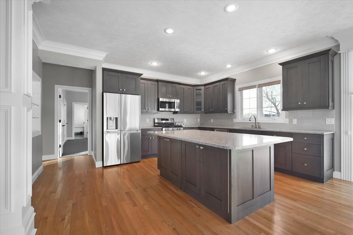 1410 Broad Creek Road Bloomington, IL 61704 - Photo 11 of 43