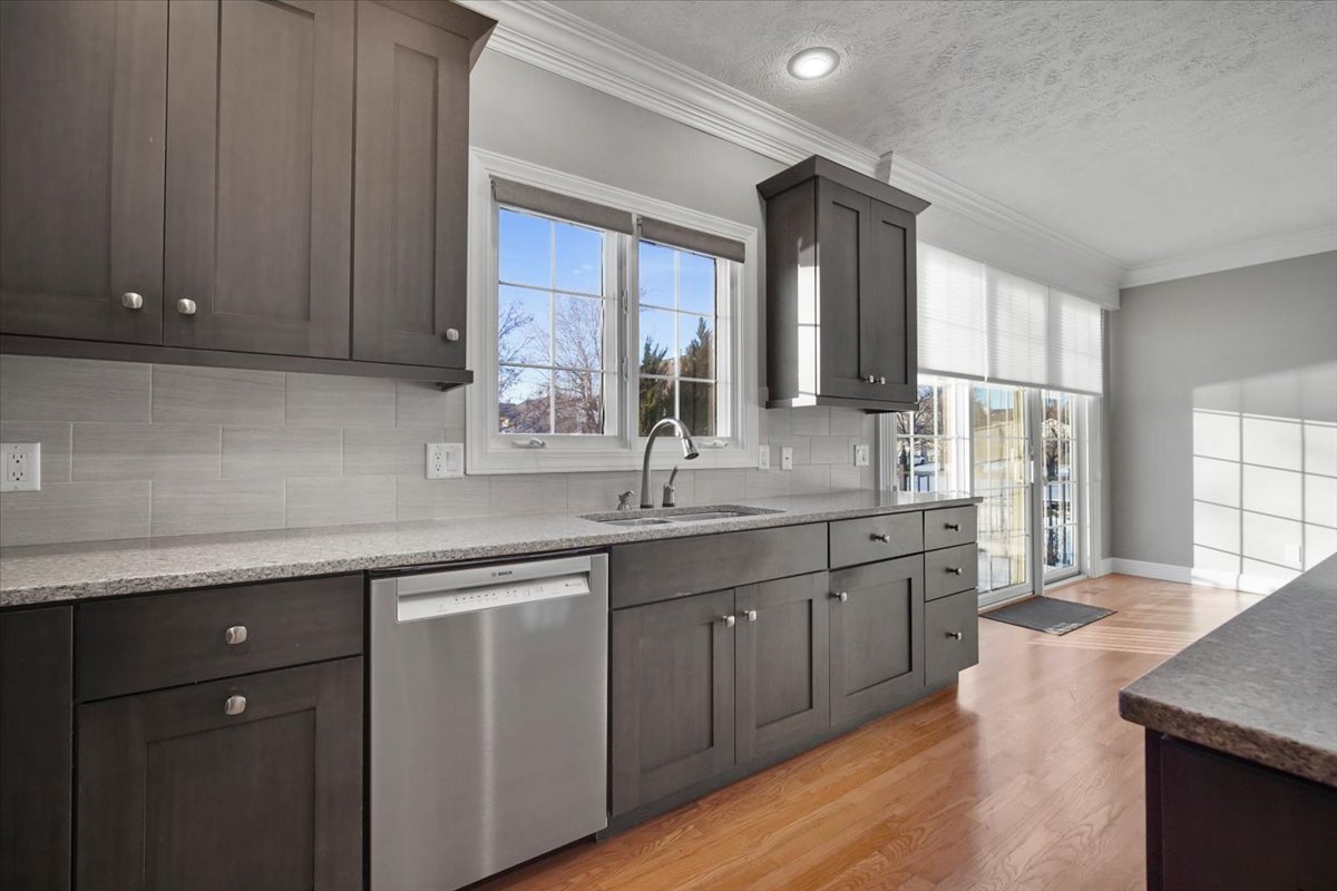 1410 Broad Creek Road Bloomington, IL 61704 - Photo 14 of 43