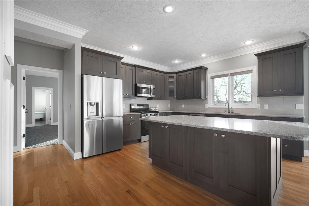 1410 Broad Creek Road Bloomington, IL 61704 - Photo 15 of 43