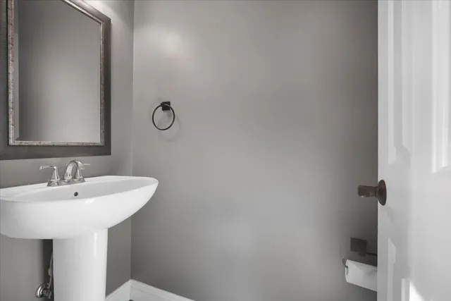 $475,000 | 1410 Broad Creek Road, Bloomington, IL 61704