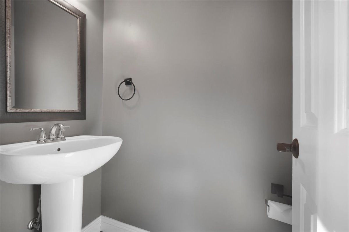 1410 Broad Creek Road Bloomington, IL 61704 - Photo 21 of 43