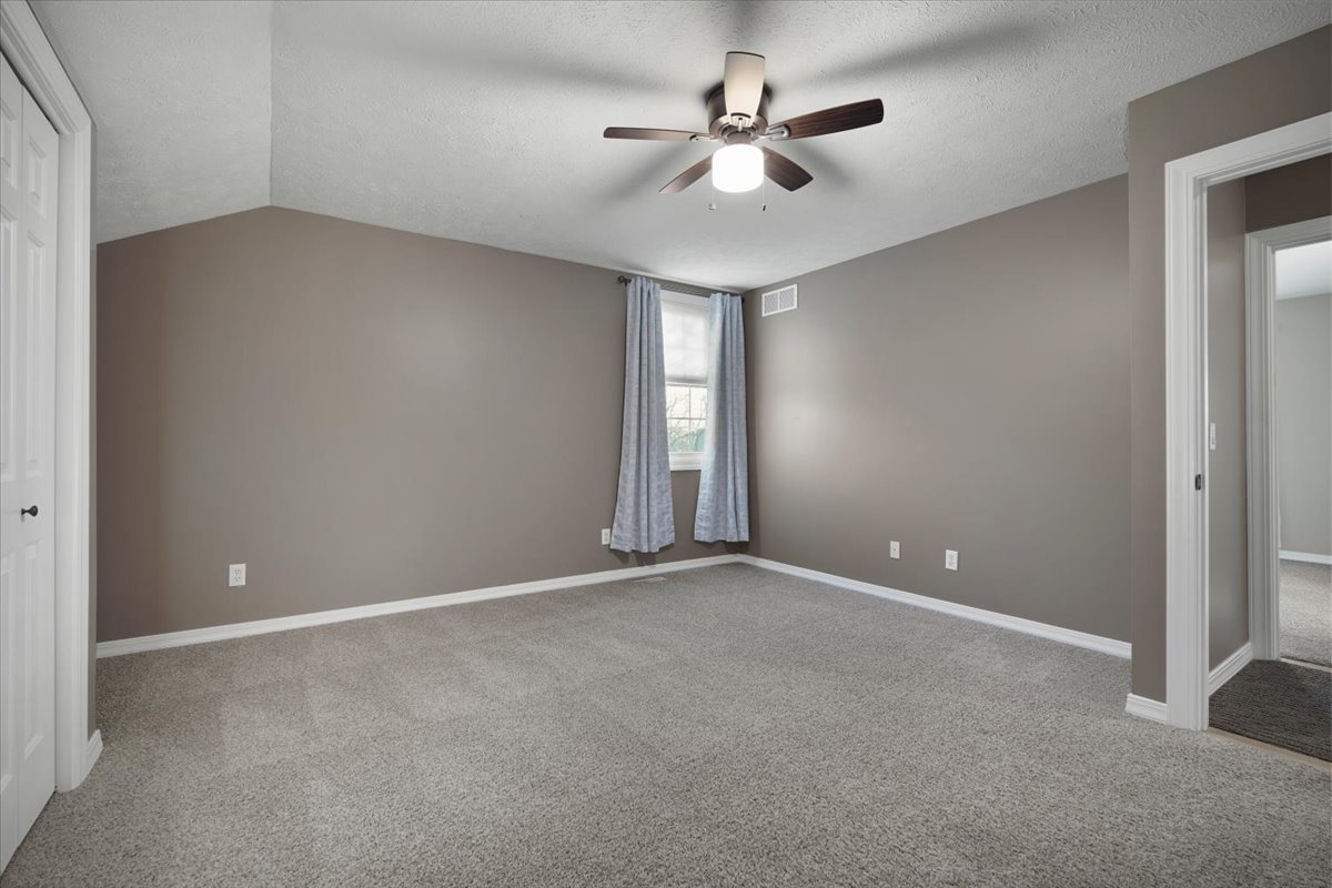 1410 Broad Creek Road Bloomington, IL 61704 - Photo 26 of 43