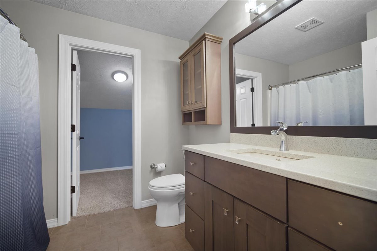 1410 Broad Creek Road Bloomington, IL 61704 - Photo 29 of 43