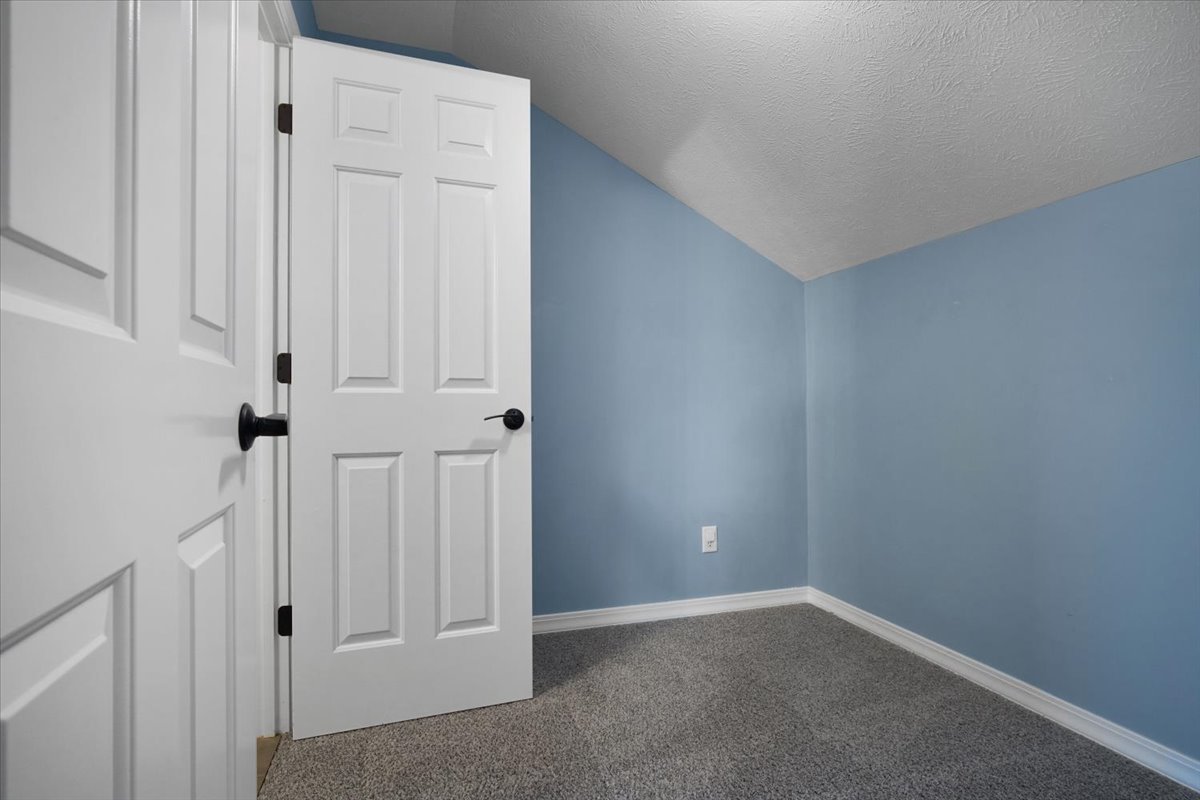 1410 Broad Creek Road Bloomington, IL 61704 - Photo 30 of 43