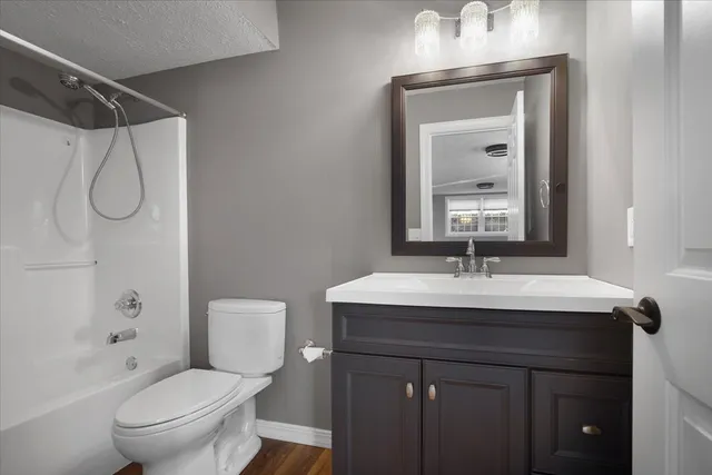 $475,000 | 1410 Broad Creek Road, Bloomington, IL 61704