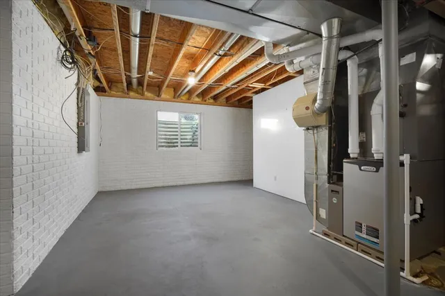 $475,000 | 1410 Broad Creek Road, Bloomington, IL 61704