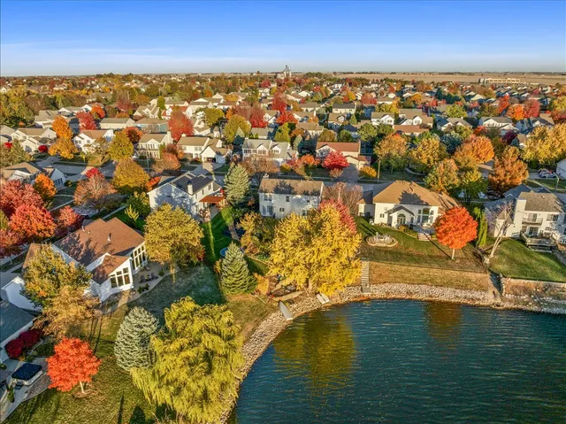 $475,000 | 1410 Broad Creek Road, Bloomington, IL 61704