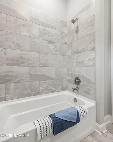 $349,500 | 203 Olivewood Drive, Lafayette, LA 70508