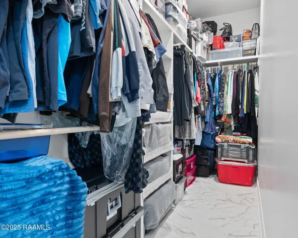 $349,500 | 203 Olivewood Drive, Lafayette, LA 70508