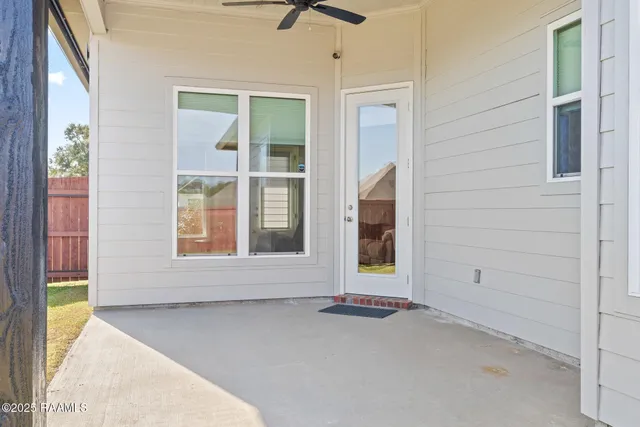 $349,500 | 203 Olivewood Drive, Lafayette, LA 70508