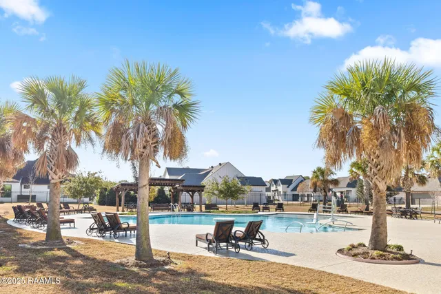 $349,500 | 203 Olivewood Drive, Lafayette, LA 70508