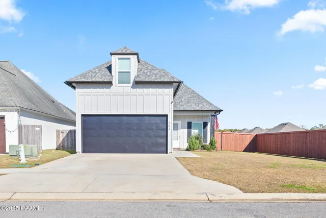 $349,500 | 203 Olivewood Drive, Lafayette, LA 70508