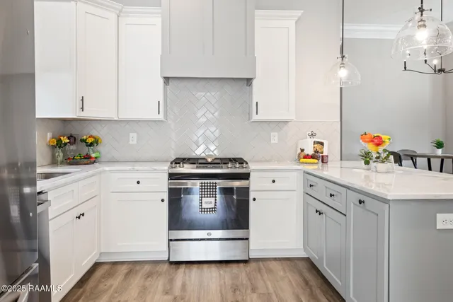 $349,500 | 203 Olivewood Drive, Lafayette, LA 70508