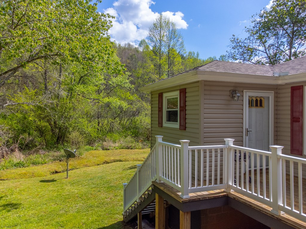 1303 Atoah Road Robbinsville, NC 28771 - Photo 36 of 62