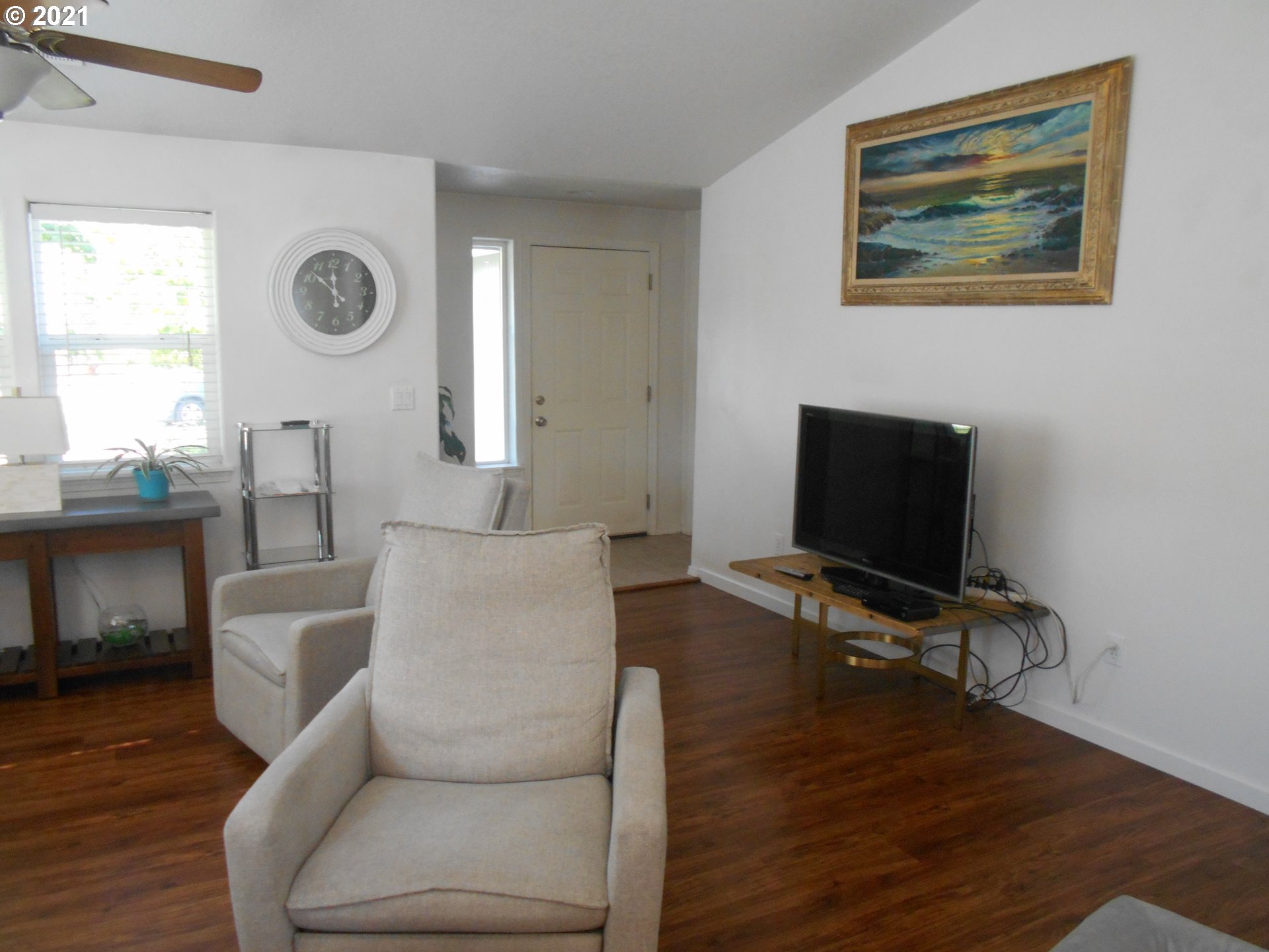 1587 South 57th Place Springfield, OR 97478 - Photo 2 of 19 Gallery Image 2