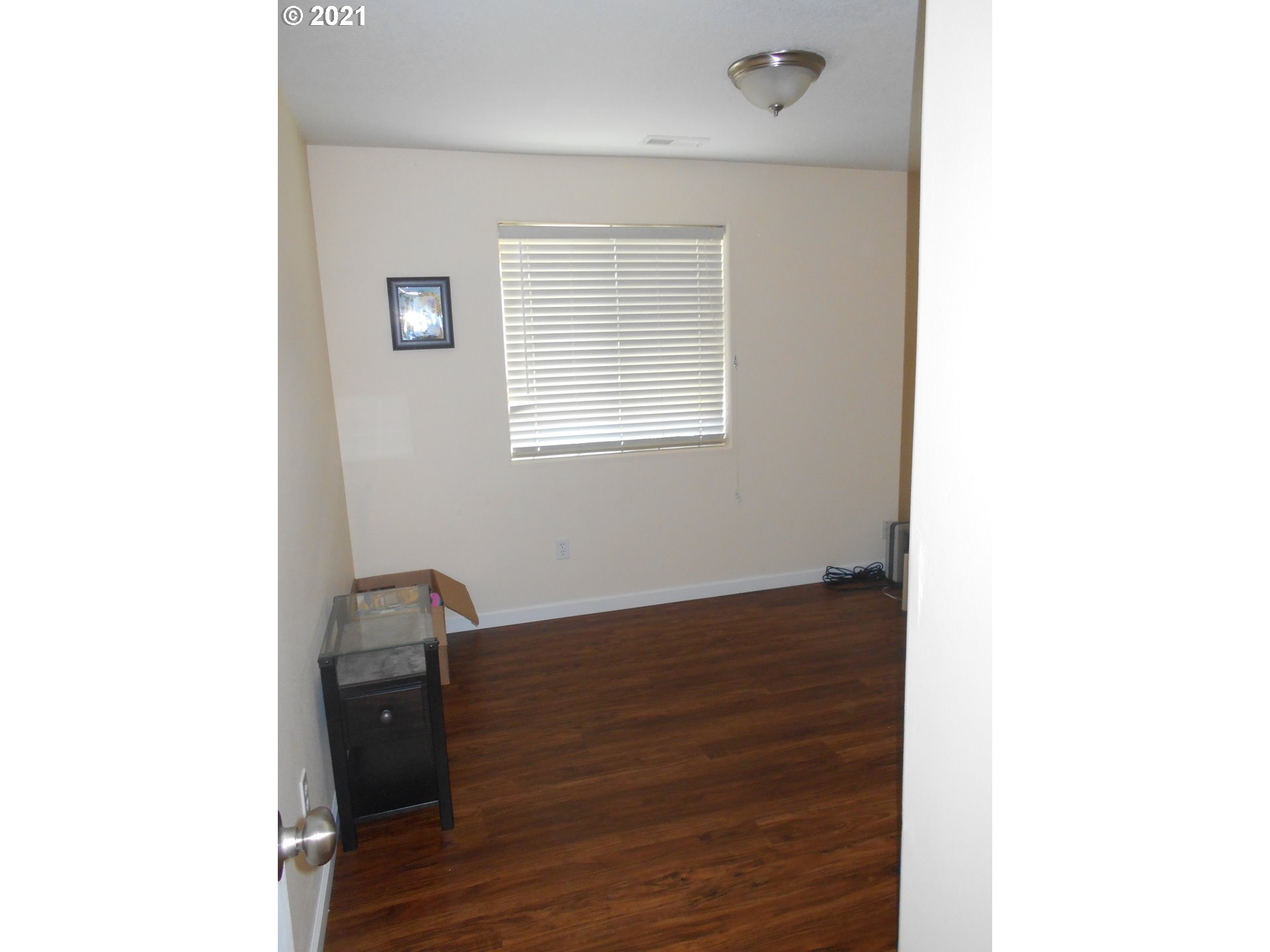 1587 South 57th Place Springfield, OR 97478 - Photo 13 of 19 Gallery Image 13