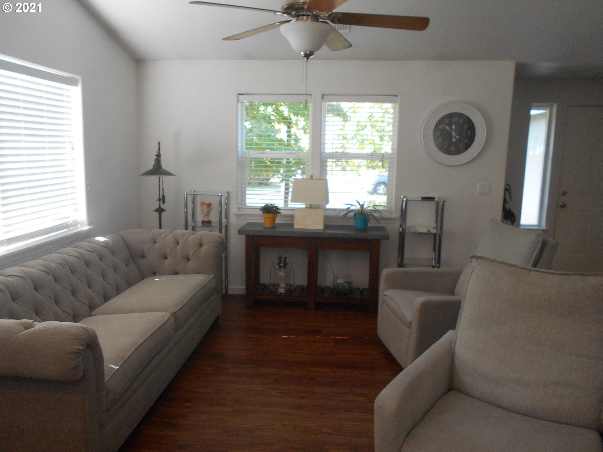 1587 South 57th Place Springfield, OR 97478 - Photo 3 of 19 Gallery Image 3