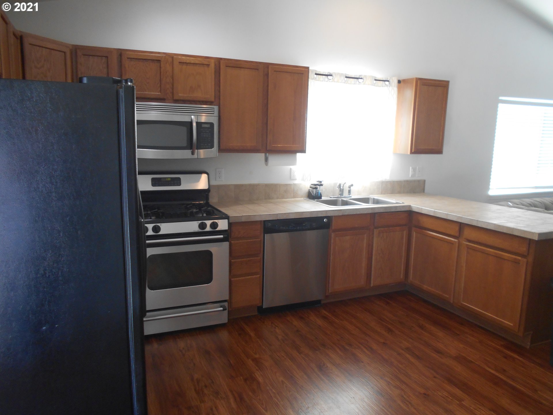 1587 South 57th Place Springfield, OR 97478 - Photo 5 of 19 Gallery Image 5