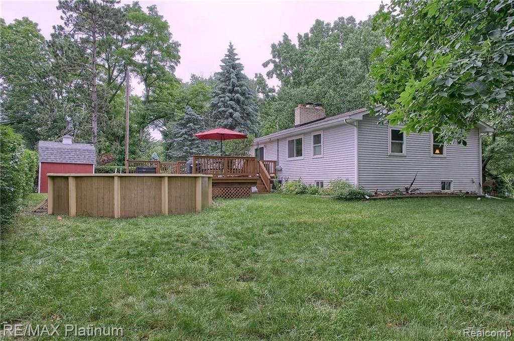 2217 Pleasant Ridge Howell, MI 48843 - Photo 27 of 36
