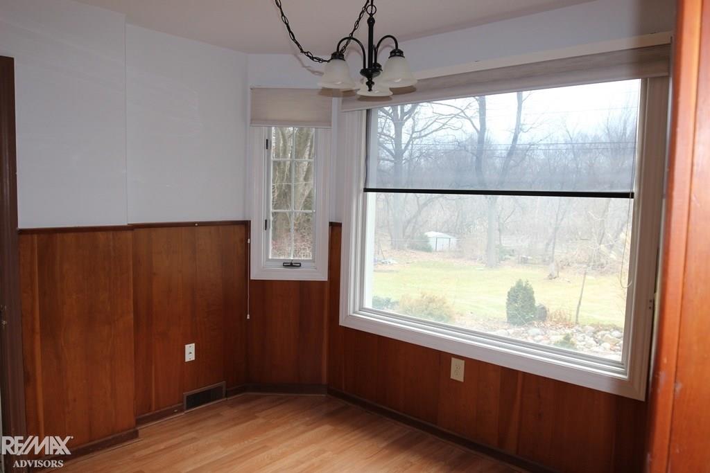 152 Riverside Drive Mount Clemens, MI 48043 - Photo 16 of 28