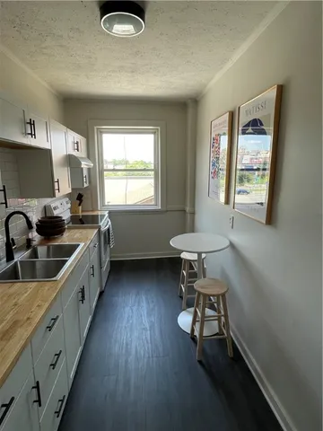 $1,400 | 74 Richmond Street, Unit 3, Rochester, NY 14607