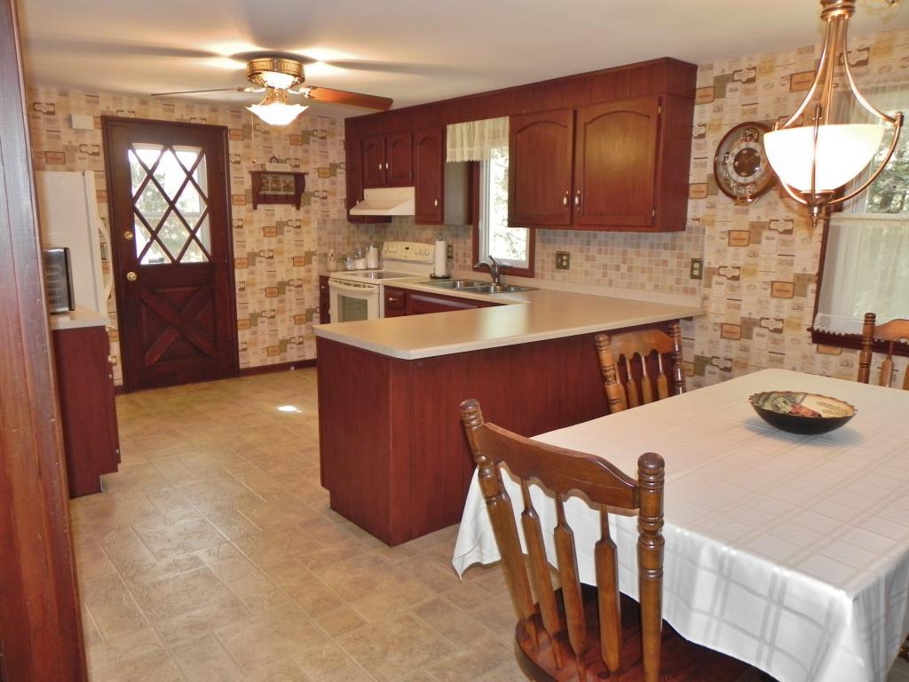 251 High Range Road Londonderry, NH 03053 - Photo 11 of 31