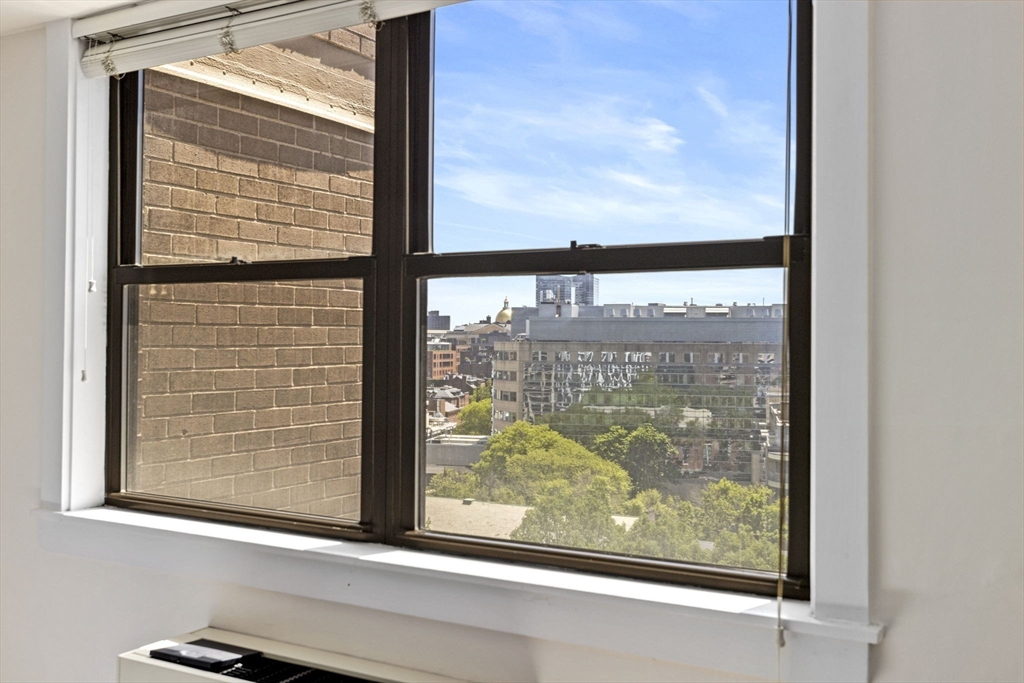 9 Hawthorne Place, Unit 14N Boston, MA 02114 - Photo 11 of 15 a view of a window
