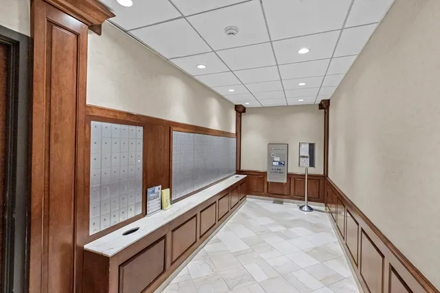 $4,300 | 9 Hawthorne Place, Unit 14N, Boston, MA 02114