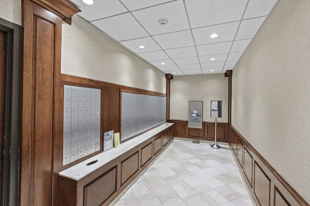 9 Hawthorne Place, Unit 14N Boston, MA 02114 - Photo 15 of 15