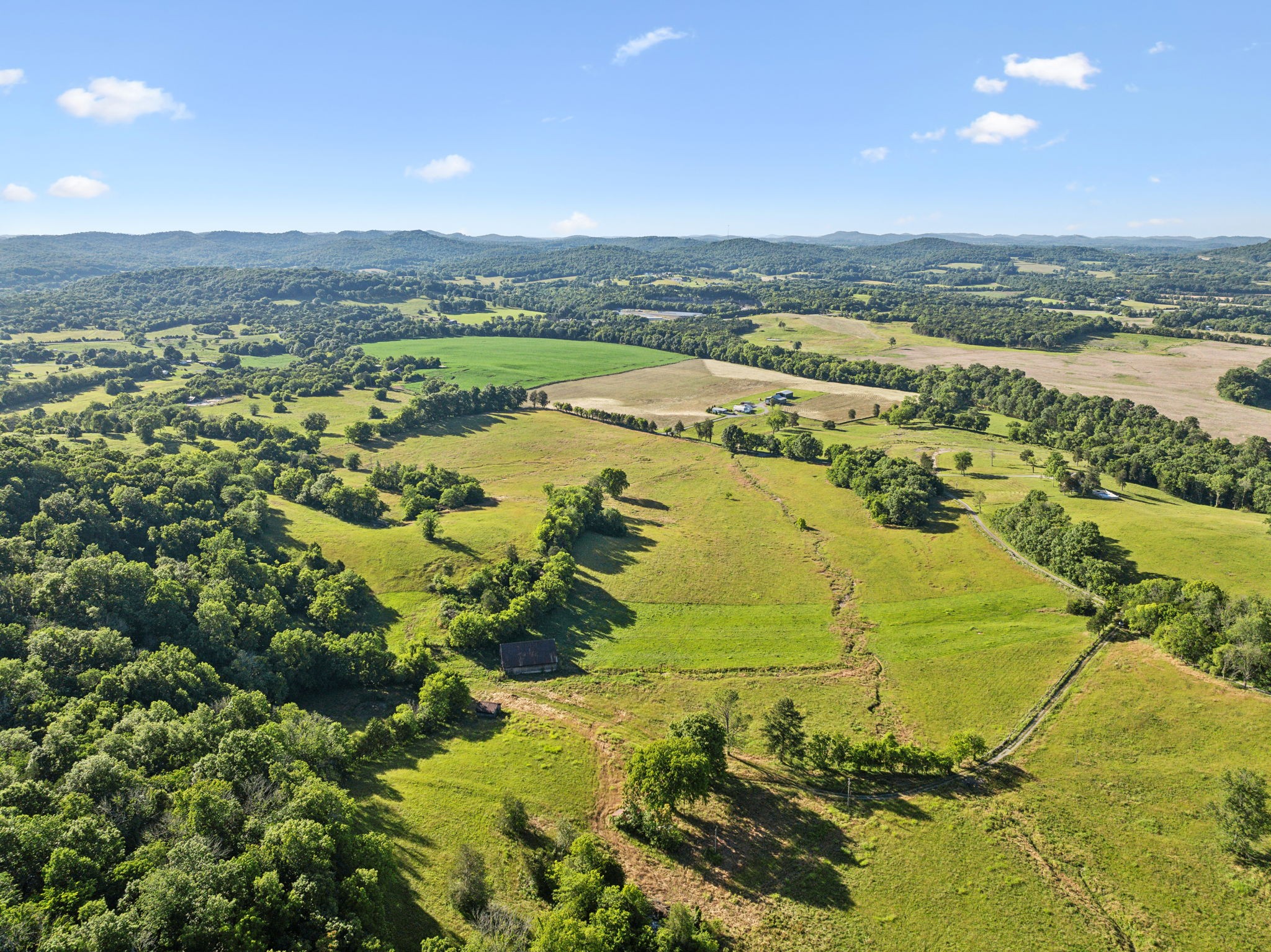 9 Butterbaugh Road Liberty, TN 37095 - Photo 3 of 7 a view of an ocean view and mountain