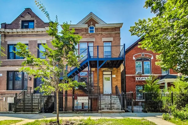 $650,000 | 2821 West 25th Street, Chicago, IL 60623