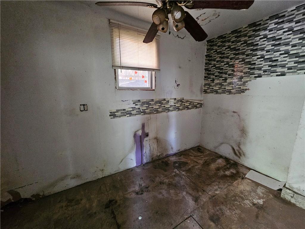 432 Ridge Avenue Verona, PA 15147 - Photo 13 of 39