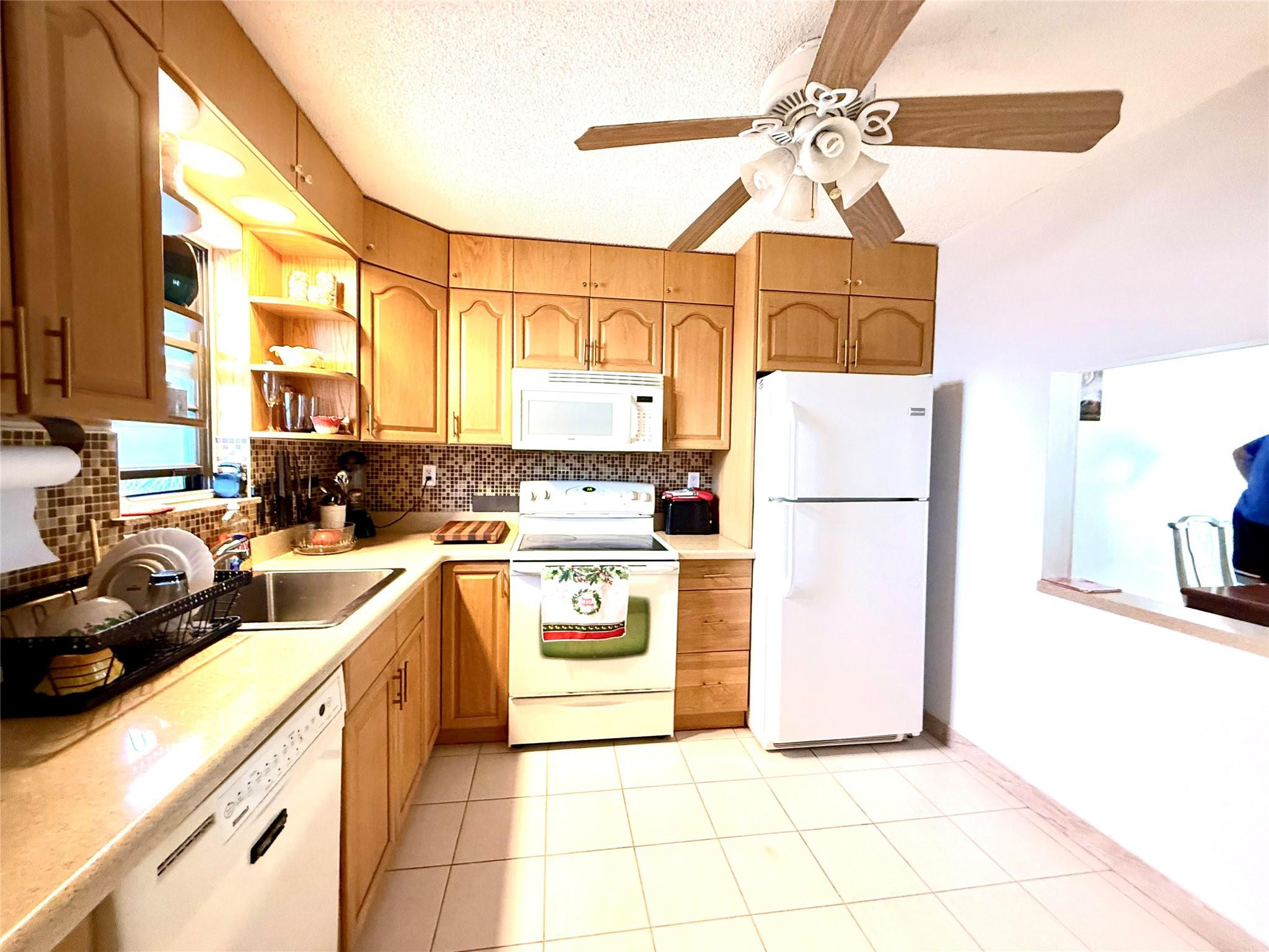 9440 Southwest 8th Street, Unit 308 Boca Raton, FL 33428 - Photo 6 of 20 Photo 6