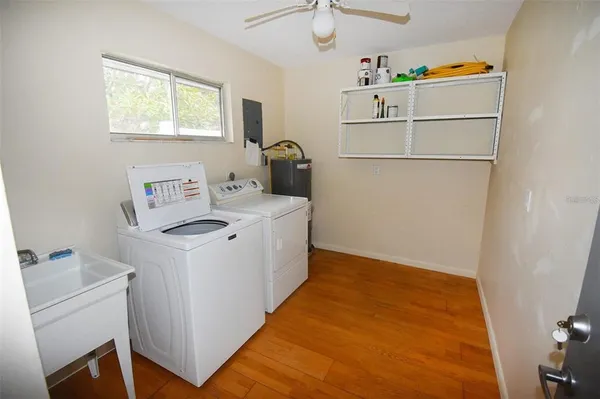 $1,895 | 3961 Ashwood Lane, Unit 44, Sarasota, FL 34232