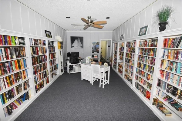 $1,895 | 3961 Ashwood Lane, Unit 44, Sarasota, FL 34232