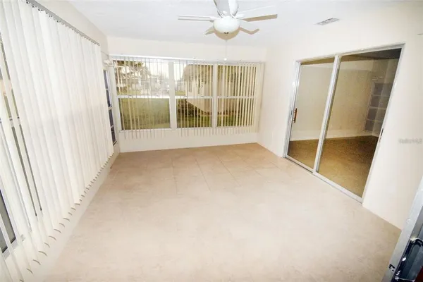 $1,895 | 3961 Ashwood Lane, Unit 44, Sarasota, FL 34232