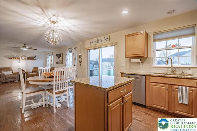 $475,000 | 1856 Alamingo Drive, Quakertown, PA 18951