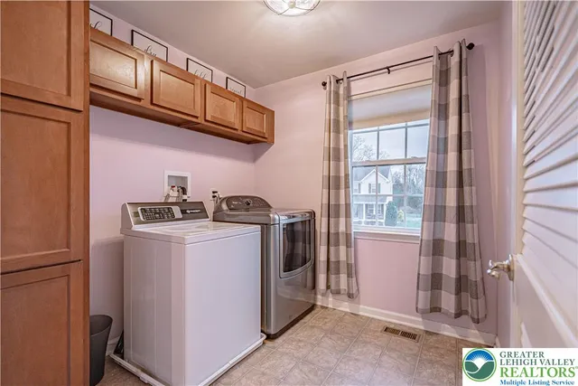 $475,000 | 1856 Alamingo Drive, Quakertown, PA 18951