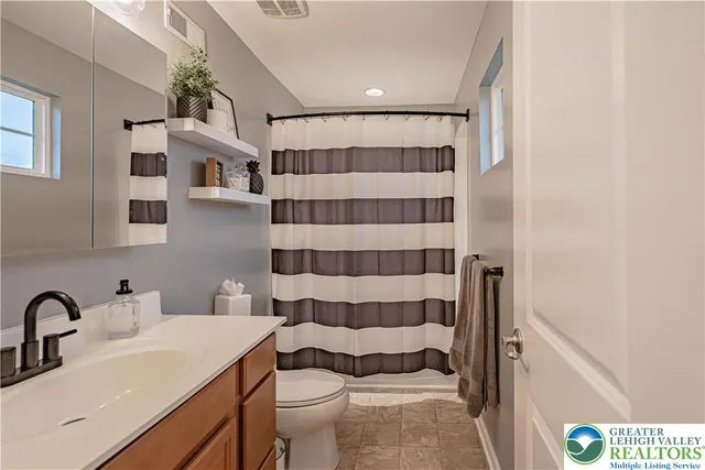 $475,000 | 1856 Alamingo Drive, Quakertown, PA 18951